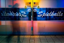 Spielhalle - Sina Schuldt/dpa