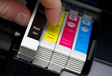 Tinte in einem Drucker - Andrea Warnecke/dpa-tmn