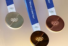 Medaillen f&uuml;r die olympischen Winterspiele und Paralympics 2026 - Paola Garbuio/LaPresse via ZUMA Press/dpa