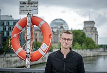 Julian Pahlke - Ein Seenotretter im Parlament - Kay Nietfeld/dpa