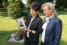 Grabbesuch - Bernhard Preuss