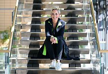 Inka Bause möchte nicht noch mit 70 bei den Bauern stehen - Hendrik Schmidt/dpa