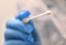 Corona-Test - Karl-Josef Hildenbrand/dpa/Symbolbild