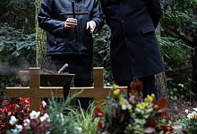 Friedhof - Hannes P. Albert/dpa