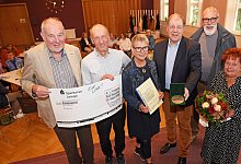 nic0227b - 1 - Nicole Ellerbrake