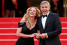 Julia Roberts und George Clooney - Foto: Ian Langsdon/EPA/dpa