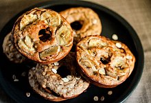 Banana Bread Donuts - Aileen Kapitza/minzgruen.com/dpa-tmn