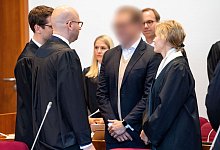 Der erste Cum-Ex-Angeklagte im Jahr 2019 - Marius Becker/dpa