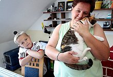 Trost f&uuml;r Minou - FOTO: BIRGIT GUHLKE