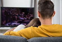 Kostenloses Streaming von Filmen kann verlockend sein - und illegal. Hellhörig werden sollten Verbraucher besonders dann, wenn aktuelle Kinofilme umsonst angeboten werden. - Christin Klose/dpa-tmn