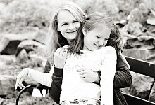 Eine gro&szlig;e Bereicherung: Das ist Josephina f&uuml;r die Familie, sagt Sandra Schacht - auch wenn es manchmal anstrengend ist. - Jenny Klestil