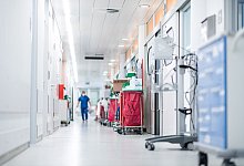 Krankenhausflur - Fabian Strauch/dpa/dpa-tmn