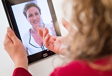 Bei Online-Sitzungen spricht man via Videotelefonat mit der Therapeutin oder dem Therapeuten. - Christin Klose/dpa-tmn