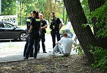 Auto fährt in Berlin-Wedding in Menschengruppe - Annette Riedl/dpa