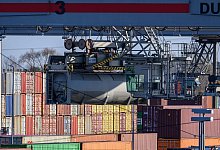 Wirtschaftsforscher pessimistischer f&uuml;r Deutschland - Hendrik Schmidt/dpa