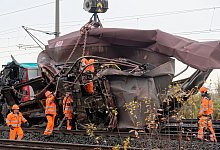 Entgleister Zug bei K&ouml;ln - Bergung beginnt - Henning Kaiser/dpa
