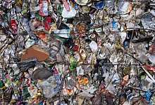 Der BUND sieht Lücken bei der Reform der EU-Verpackungsordnung - Bernd von Jutrczenka/dpa