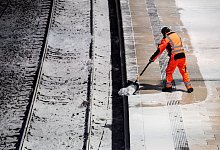 Nach Sturmtief Elli - Lage am Hamburger Hauptbahnhof - Daniel Bockwoldt/dpa