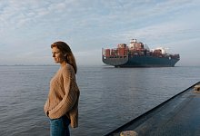 Reise auf einem Containerschiff - Foto: Joseffson/Westend61/dpa-tmn