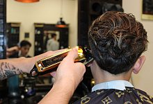 Kostenlose Haarschnitte für Bedürftige - Raffael Giebel