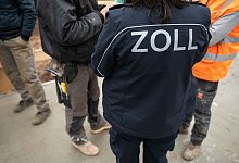 Mitarbeiter des Zolls - M&uuml;ller Thomas/dpa/Symbolbild