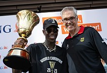 Dennis Schr&ouml;der und Gordon Herbert - Boris Roessler/dpa