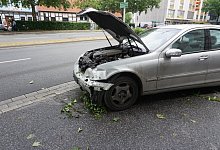 Der Unfallwagen des Rasers auf der Berliner Straße. - Christina Römer
