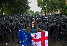 Proteste gegen umstrittenes Gesetz in Georgien - Zurab Tsertsvadze/AP/dpa