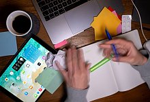 Scheitern am Schreibtisch - ADHS bei Erwachsenen - Sven Hoppe/dpa