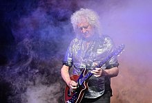 Queen Gitarrist Brian May bei Musical "We will rock you" - Bernd Weißbrod/dpa