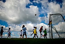 Amateur- und Jugendfußball - picture alliance / dpa