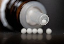 Hom&ouml;opathische Mittel - Marijan Murat/dpa