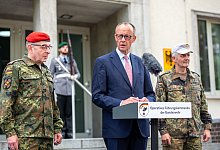 Kanzler Merz bei der Bundeswehr - Michael Kappeler/dpa-Pool/dpa