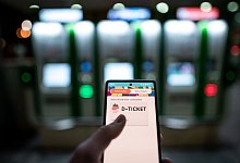 49-Euro-Ticket - Fabian Strauch/dpa/Symbolbild