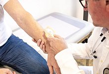 Fr&uuml;herkennung von Krebs: Was k&ouml;nnen Hautscreening-Apps? - Benjamin Nolte/dpa-tmn