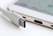 USB-C-Stecker - Foto: Andrea Warnecke