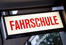 Fahrschule - Hauke-Christian Dittrich/dpa