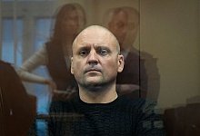 Gerichtsverfahren gegen Aktivisten in Moskau - Alexander Zemlianichenko/AP/dpa