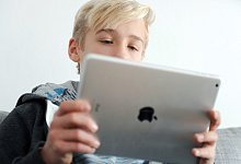 Video kl&auml;rt Kinder auf - Foto: Tobias Hase