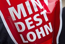 Vor der Entscheidung: Kommen 15 Euro Mindestlohn? - Jens Wolf/dpa