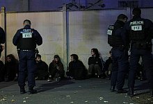 Protestbewegung "Bloquons Tout" in Paris - Thibault Camus/AP/dpa