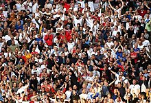 Volle Trib&uuml;ne - Andy Rain/Pool EPA/AP/dpa