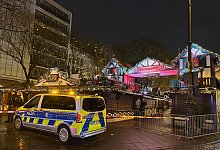 Weihnachtsmarkt in K&ouml;ln wegen Koffer ger&auml;umt - Vincent Kempf/dpa