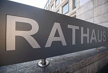 Angriffe im öffentlichen Dienst - Marijan Murat/dpa