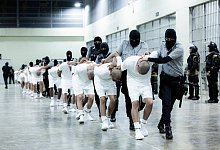 USA schiebt Venezolaner nach El Salvador ab - Uncredited/El Salvador presidential press office via AP/dpa