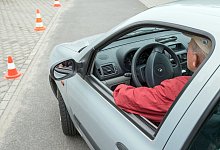 Senioren im Straßenverkehr - picture alliance / dpa