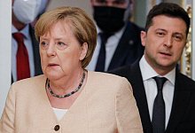 Merkel und Selenskyj - Foto: Sergey Dolzhenko/POOL EPA/AP/dpa