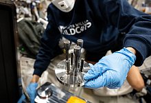 Metallteil auf ISS mit 3D-Drucker gedruckt - -/Esa/Nasa/dpa