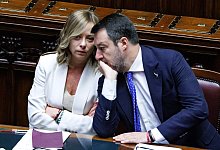 Italienische Ministerpräsidentin Meloni mit Minister Salvini - Roberto Monaldo/LaPresse via ZUMA Press/dpa