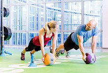 Was wir selbst gegen R&uuml;ckenschmerzen tun k&ouml;nnen - Monique W&uuml;stenhagen/dpa Themendienst/dpa